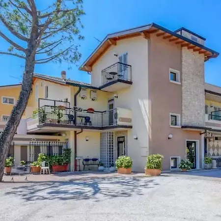 America Bed & Breakfast 3*