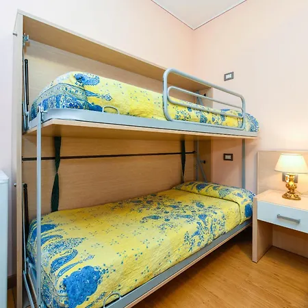 America Bed and Breakfast Σιρμιόνε